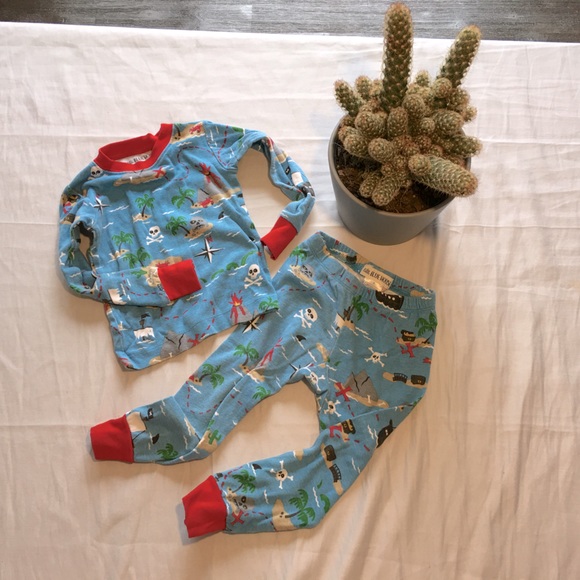 Pirate 🏴☠️ pyjama set - Picture 1 of 4